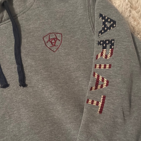 Ariat Women’s Gray Hoodie - Picture 2 of 3